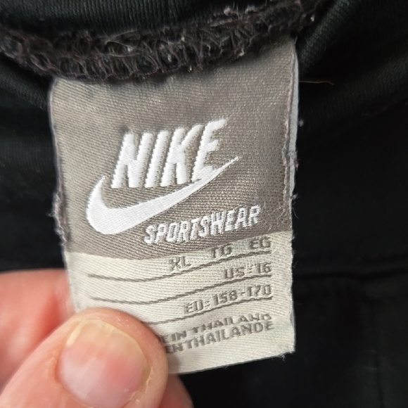 Nike Kids Black Athletic Pants - Picture 2 of 4